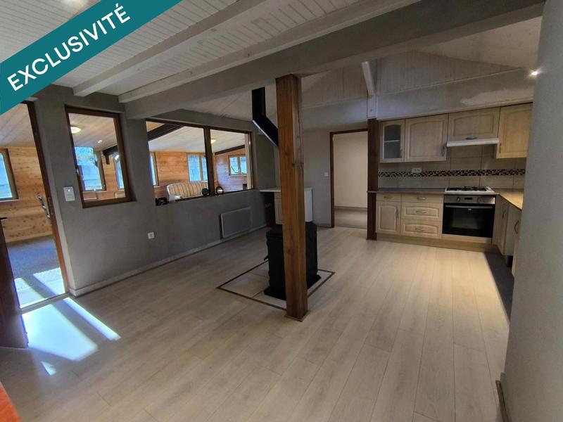 Maison - 93 m² - 5 pièces