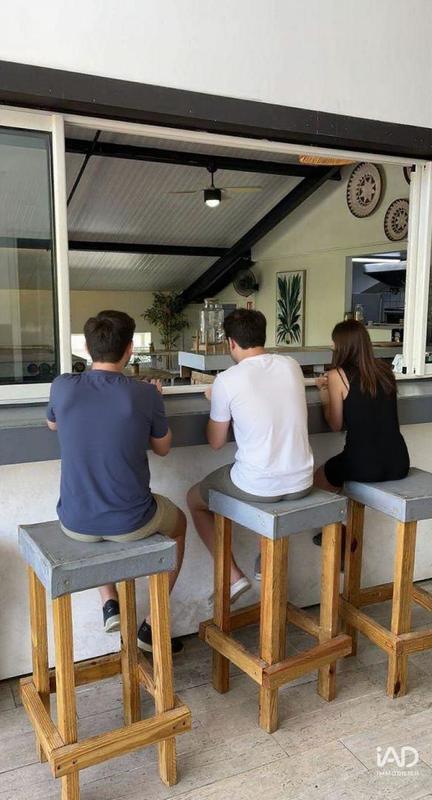 Local commercial - 115 m²