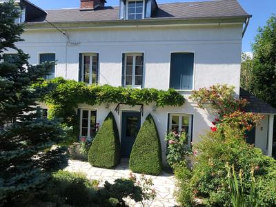 Maison - 168 m² - 7 pièces