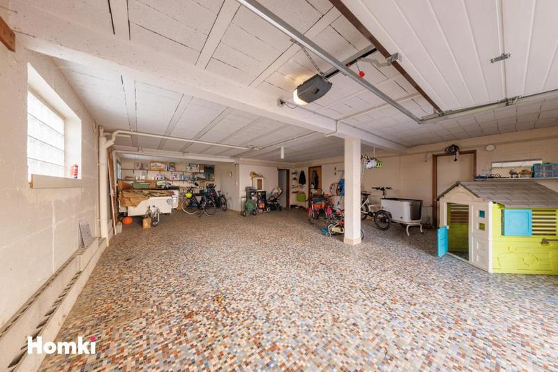 Maison - 200 m² - 6 pièces