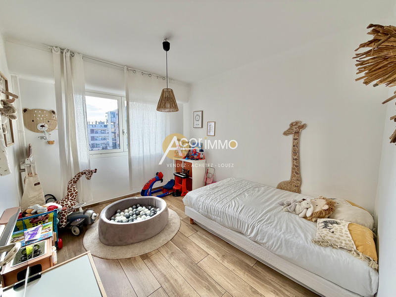 Appartement - 96 m² - 5 pièces