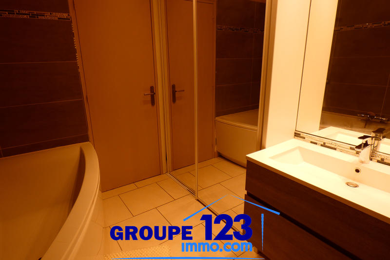 Appartement - 109 m² - 4 pièces