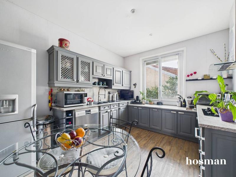 Maison - 170 m² - 6 pièces