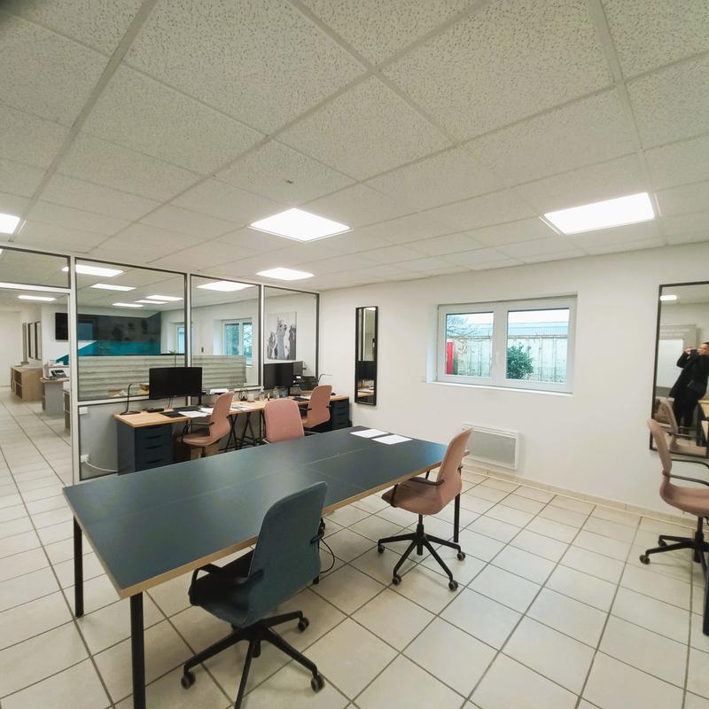 Local d'activités - 691 m²