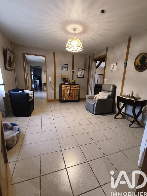 Maison - 260 m² - 9 pièces