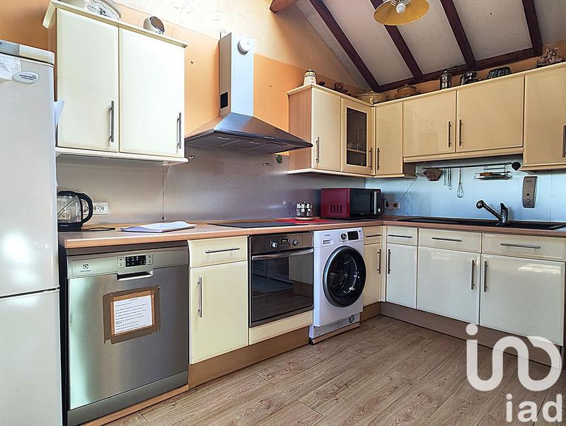 Maison de village - 251 m² - 9 pièces