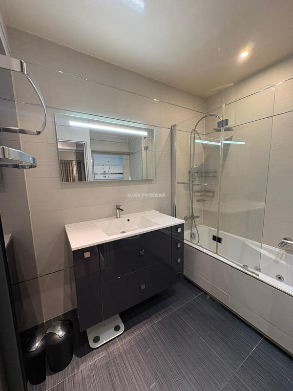 Appartement - 49 m² - 2 pièces