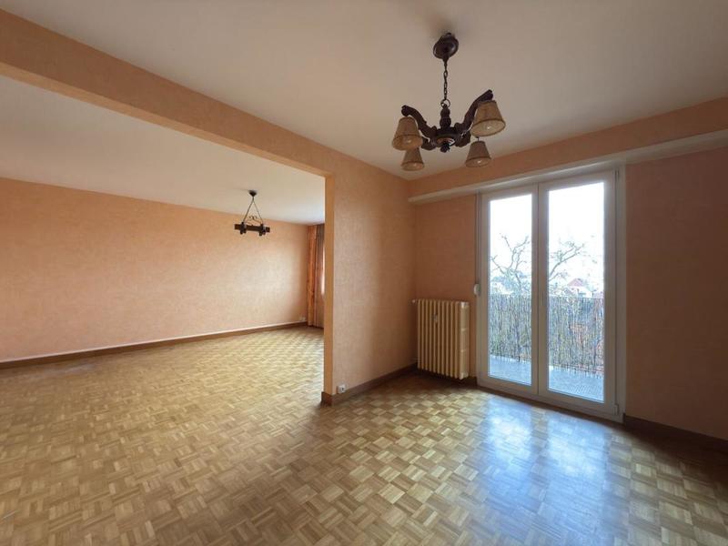 Appartement - 97 m² - 5 pièces