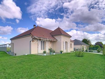 Pavillon - 130 m² - 5 pièces