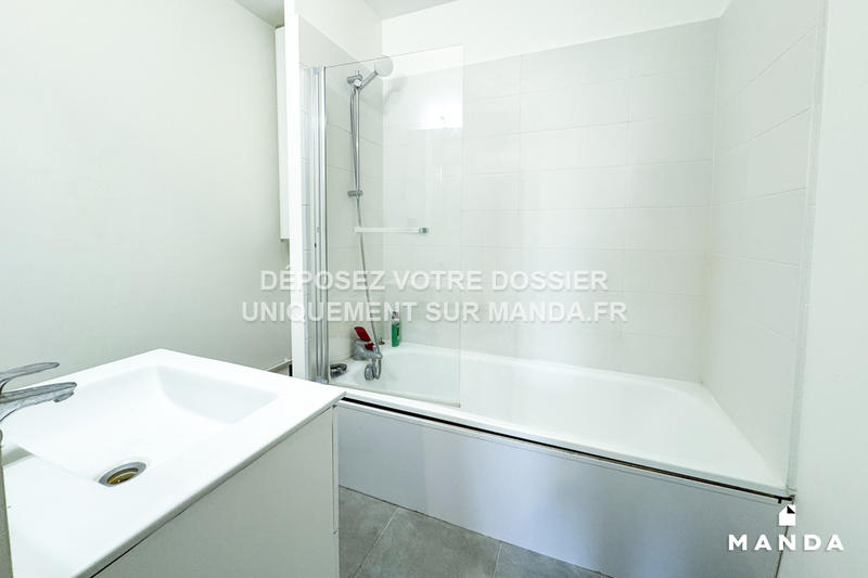 Chambre - 10 m² - 5 pièces