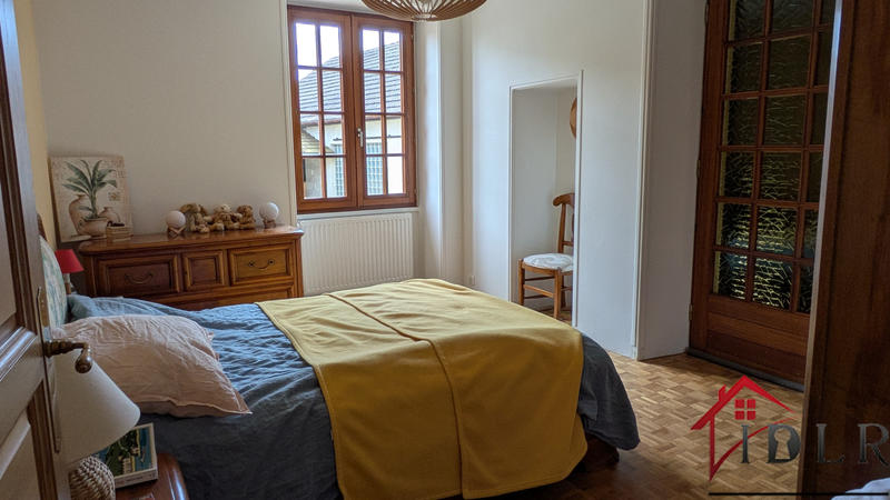 Maison - 200 m² - 7 pièces