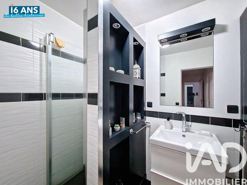 Appartement - 70 m² - 3 pièces