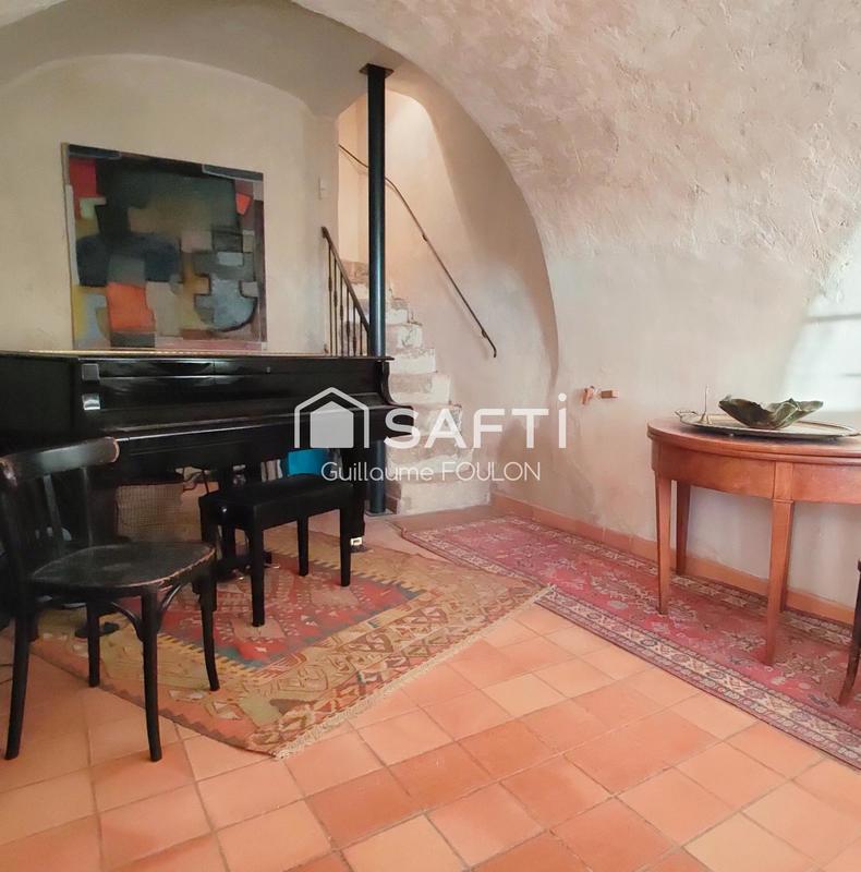 Maison de maîtres - 235 m² - 11 pièces