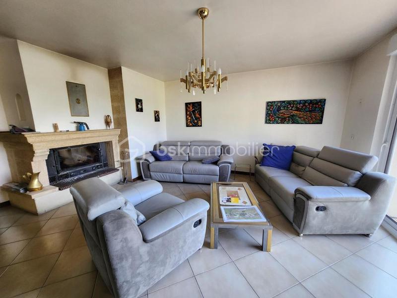 Pavillon - 233 m² - 6 pièces