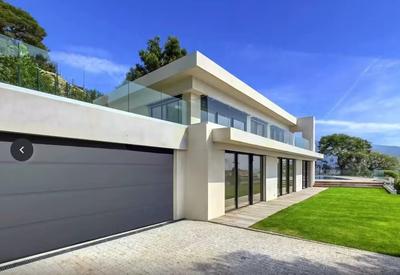 Villa - 237 m² - 5 pièces