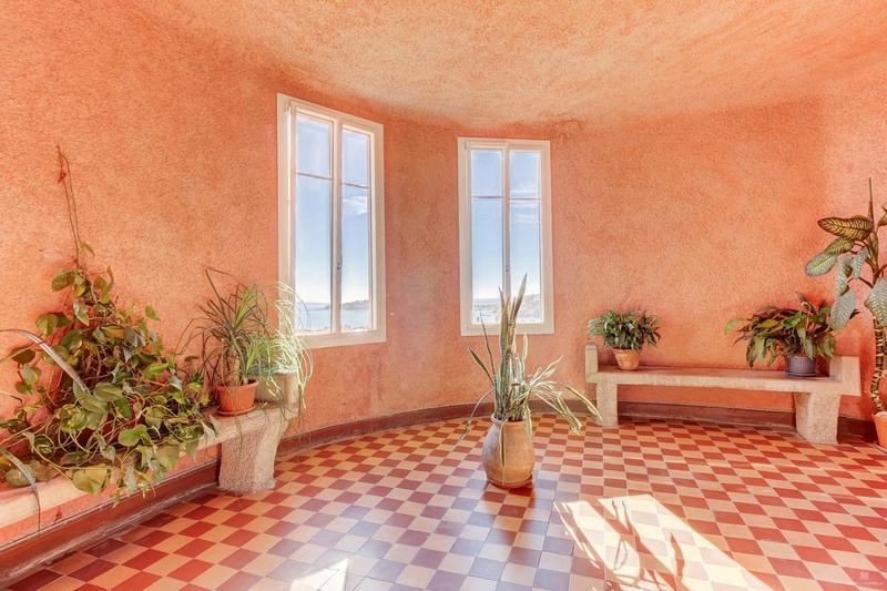 Appartement - 190 m² - 4 pièces