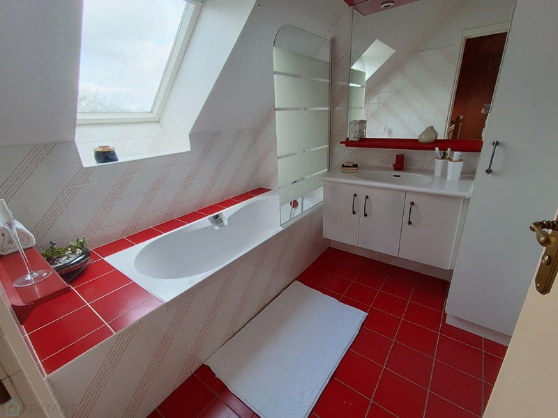 Maison - 119 m² - 8 pièces