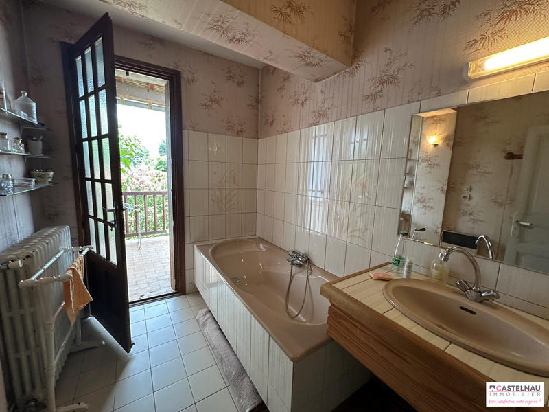 Maison - 174 m² - 6 pièces