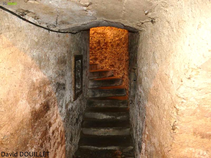 Maison - 225 m² - 9 pièces