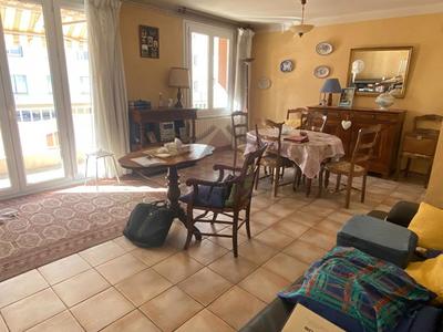 Appartement - 67 m² - 4 pièces