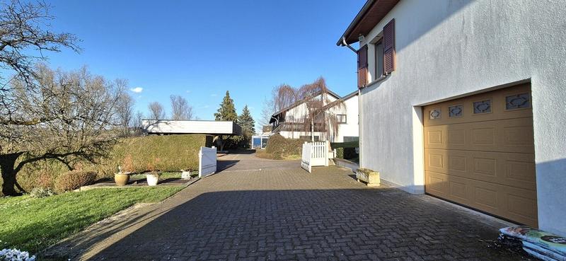 Maison - 137 m² - 6 pièces