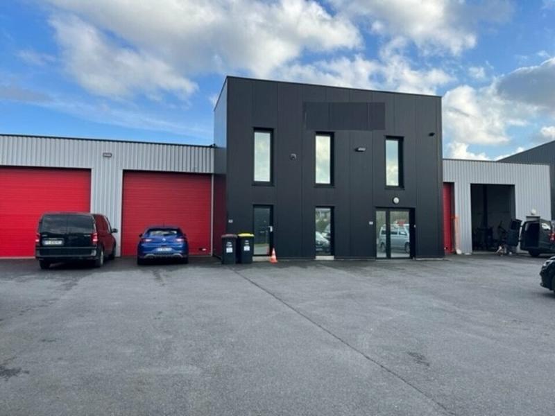 Local d'activité / Entrepôt - 720 m²
