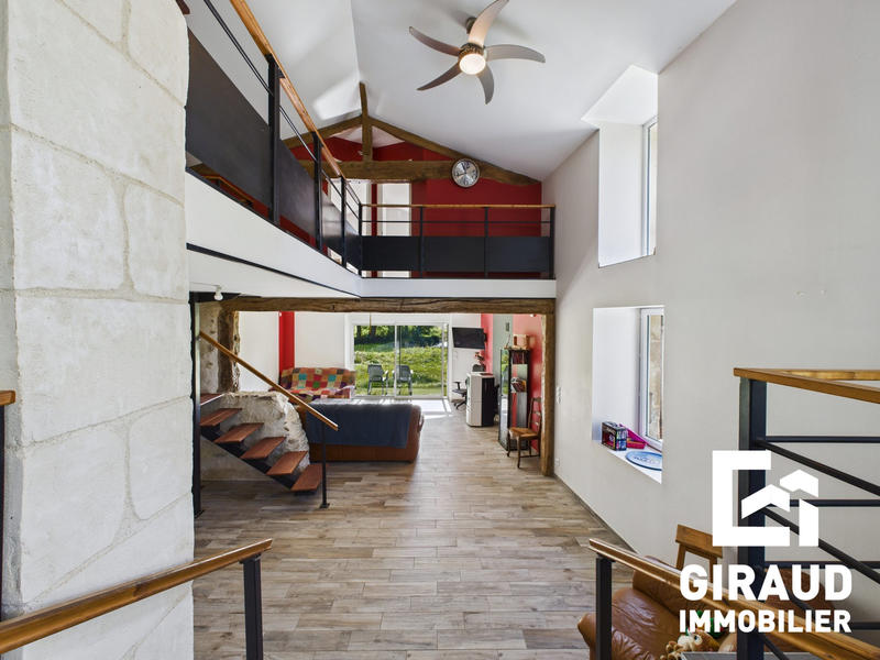 Maison - 140 m² - 4 pièces