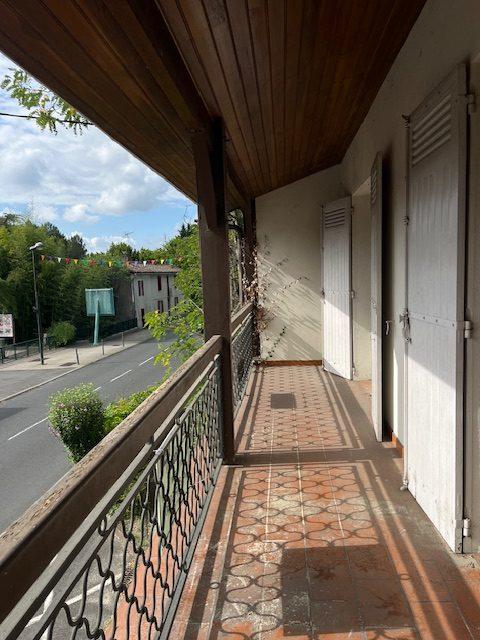 Maison - 500 m² - 10 pièces