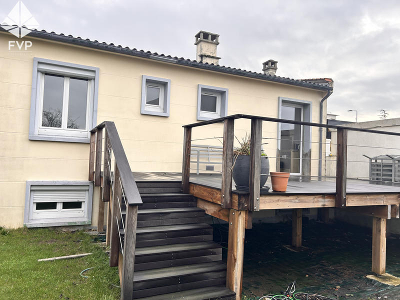 Maison - 96 m² - 6 pièces