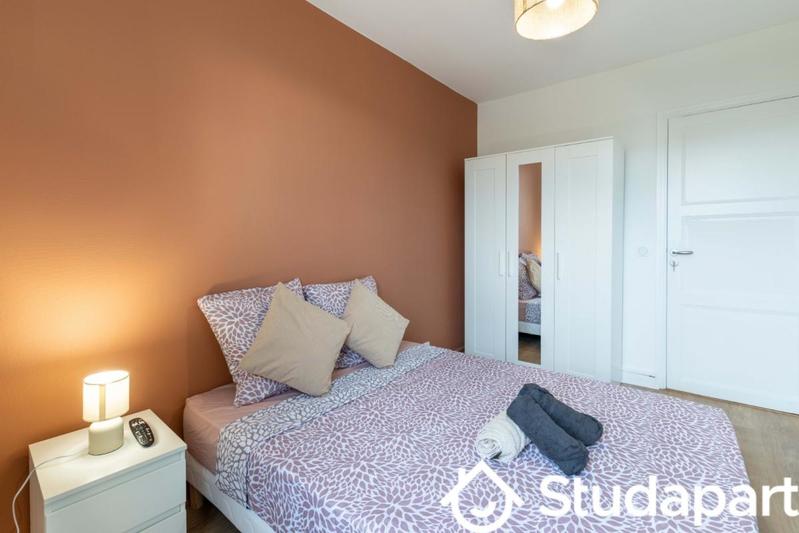 Chambre - 1 m² - 1 pièce