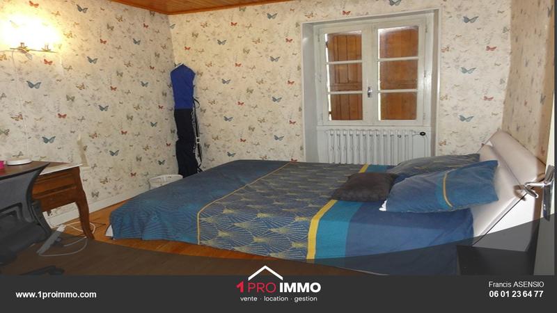 Maison - 252 m² - 9 pièces