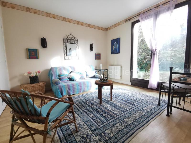 Maison - 205 m² - 6 pièces