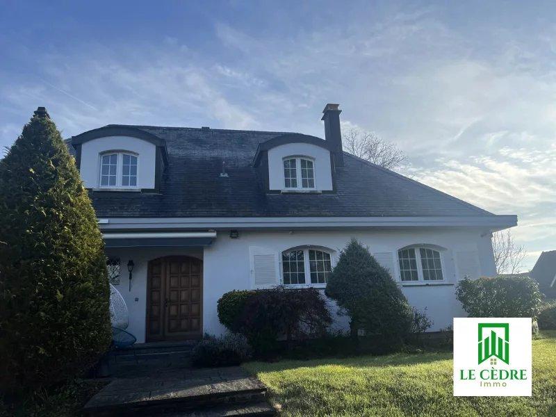 Maison - 200 m² - 5 pièces