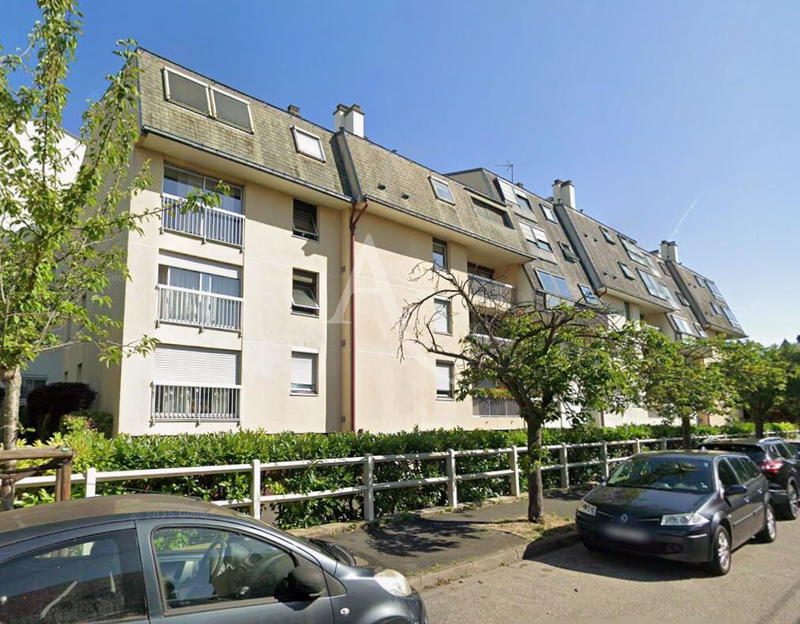 Appartement - 104 m² - 6 pièces