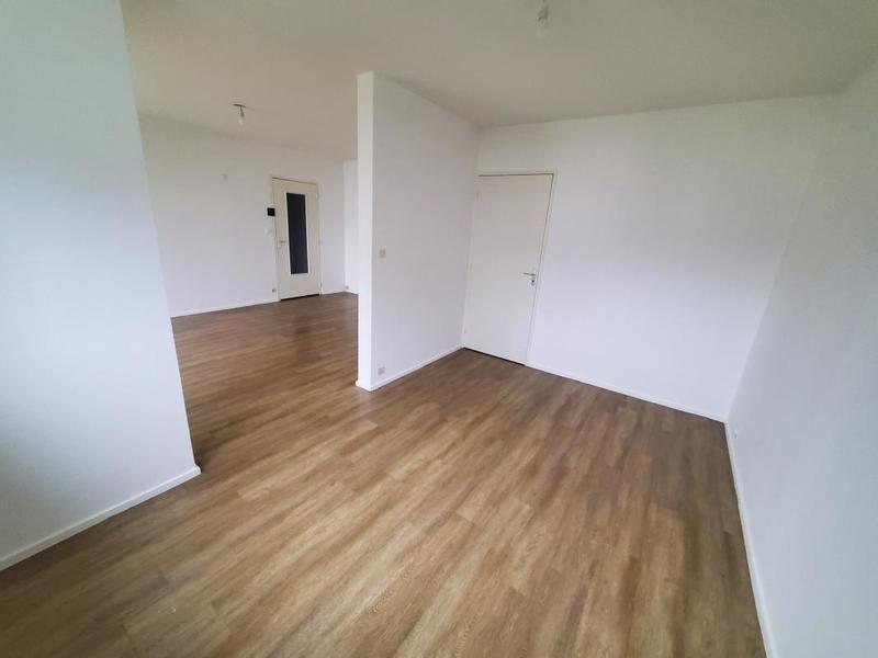 Appartement ancien - 77 m² - 4 pièces