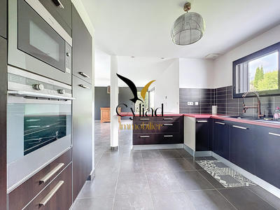 Maison contemporaine - 136 m² - 6 pièces