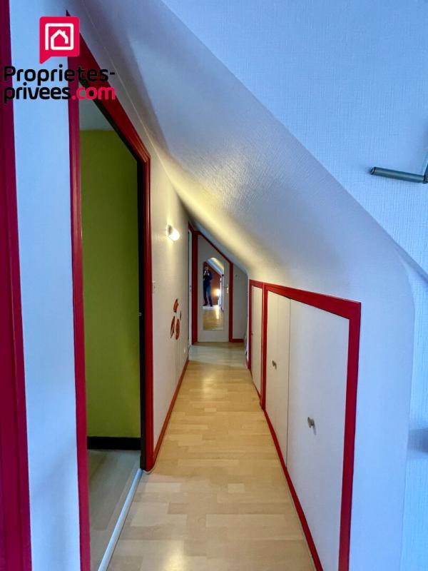 Maison - 103 m² - 7 pièces