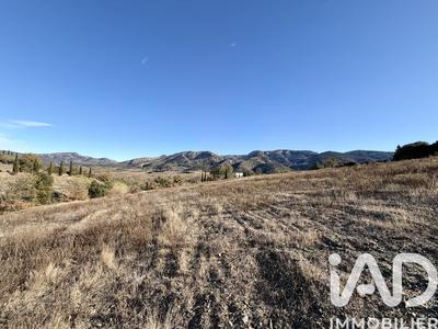 Terrain - 10 736 m²