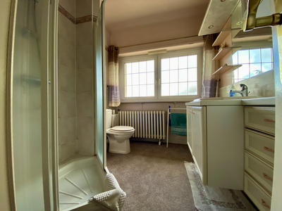 Maison - 195 m² - 8 pièces