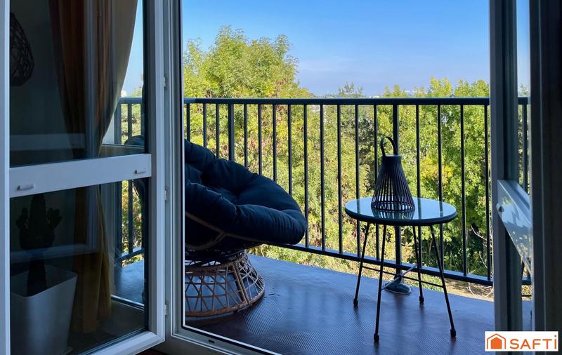 Appartement - 101 m² - 6 pièces