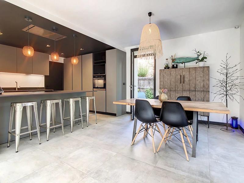 Maison - 132 m² - 7 pièces