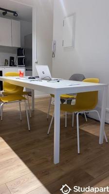 Chambre - 10 m² - 1 pièce