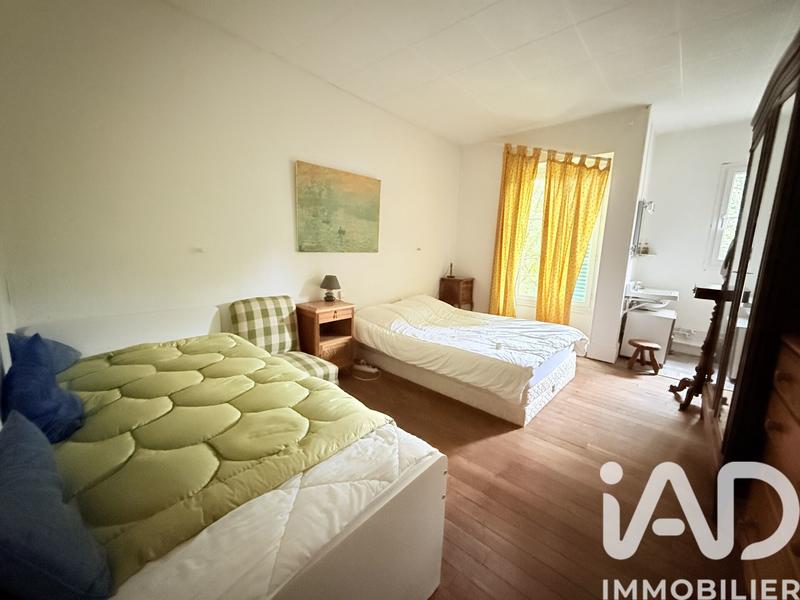 Maison - 430 m² - 12 pièces