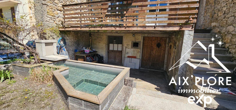 Maison - 282 m² - 10 pièces