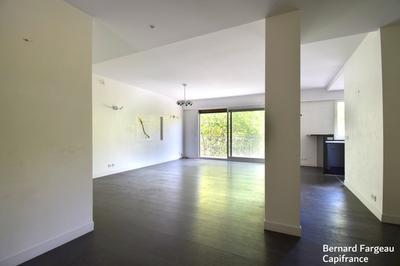 Appartement bourgeois - 78 m² - 2 pièces