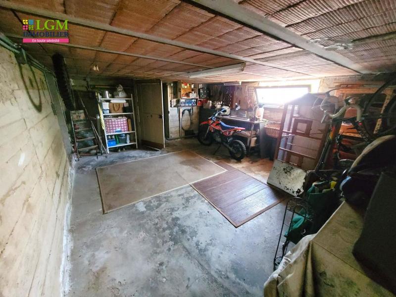 Maison - 234 m² - 9 pièces