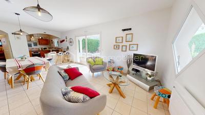 Maison - 81 m² - 4 pièces