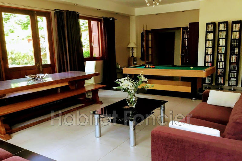 Demeure - 560 m² - 20 pièces