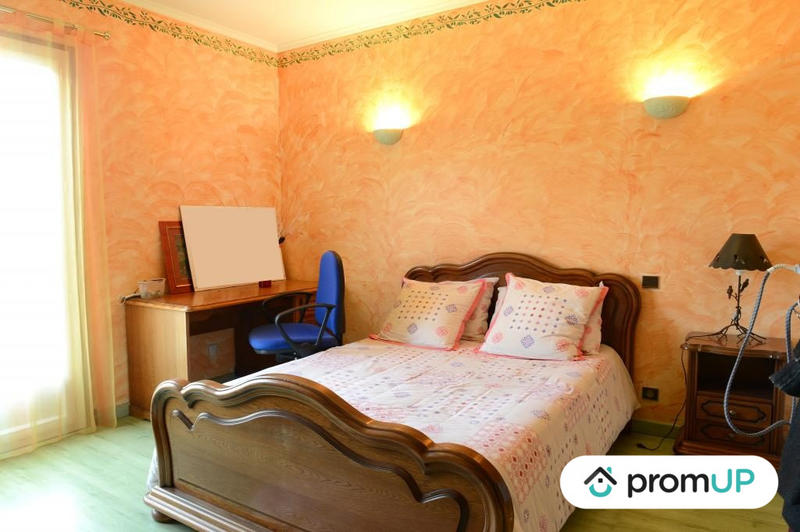 Maison - 276 m² - 8 pièces