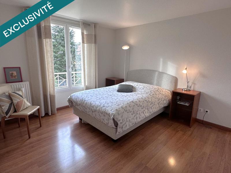 Maison - 178 m² - 8 pièces